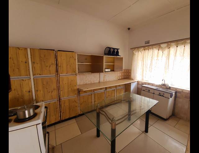 4 BEDROOM FREESTANDING FOR SALE IN SYDENHAM